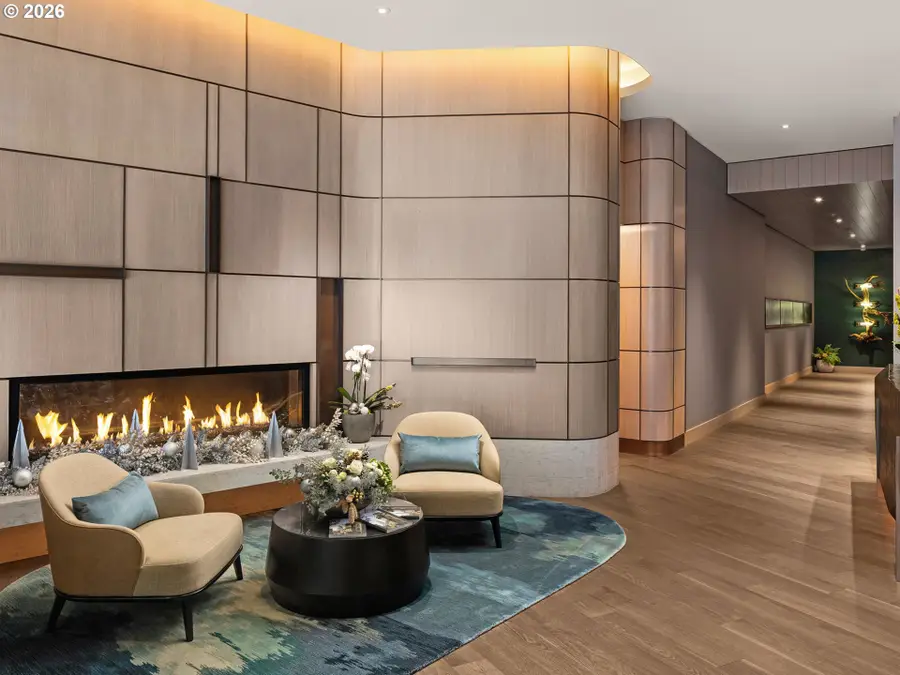 550 SW 10th Ave #2408, Portland, OR 97205 - #2