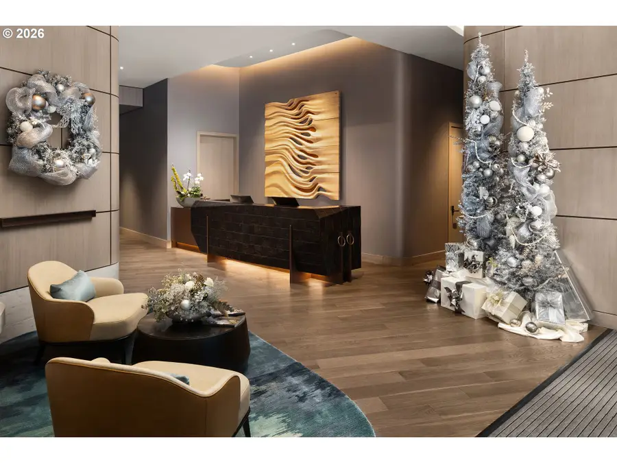 550 SW 10th Ave #2408, Portland, OR 97205 - #3