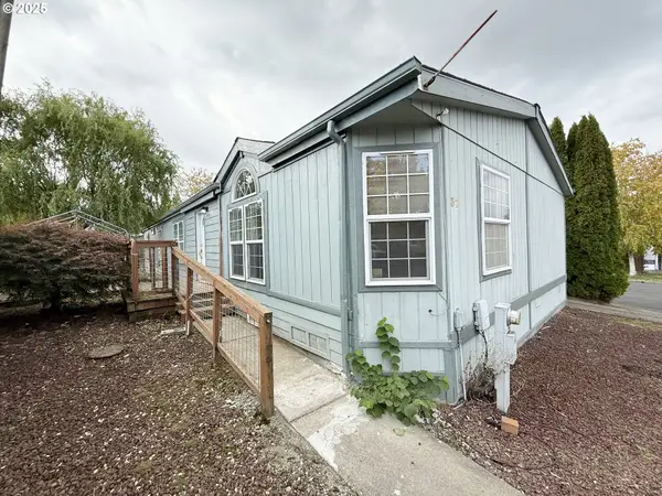 1282 E 3rd St #37, Lafayette, OR 97127