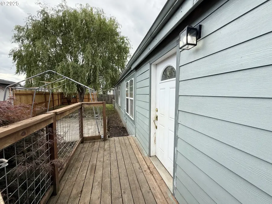 1282 E 3rd St #37, Lafayette, OR 97127 - Image #2