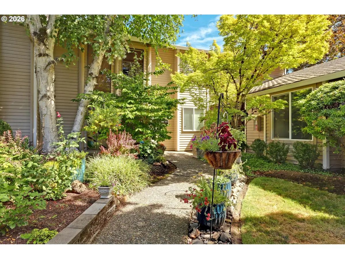 8255 SW Mariners Dr, Wilsonville, OR 97070 - #1