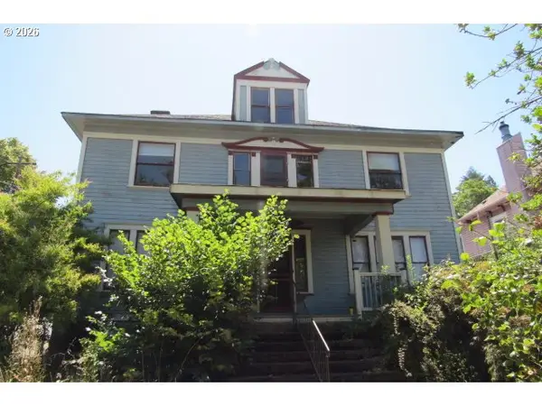 803 SE Kane St, Roseburg, OR 97470