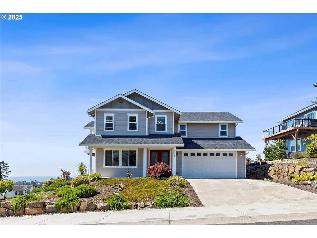 4231 SE Lee Ave, Lincoln City, OR 97367 - Image #1