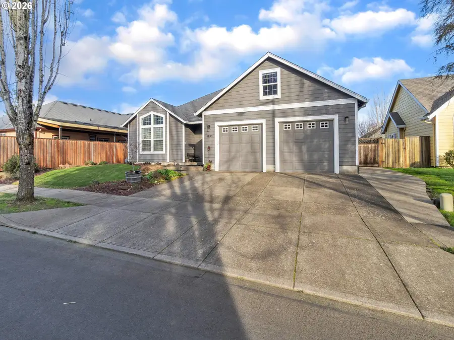 1997 NW Penny Ln, McMinnville, OR 97128 - Image #2