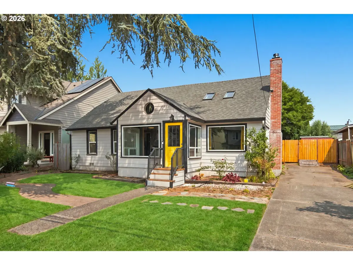 31145 NW Hillcrest St, North Plains, OR 97133 - #1