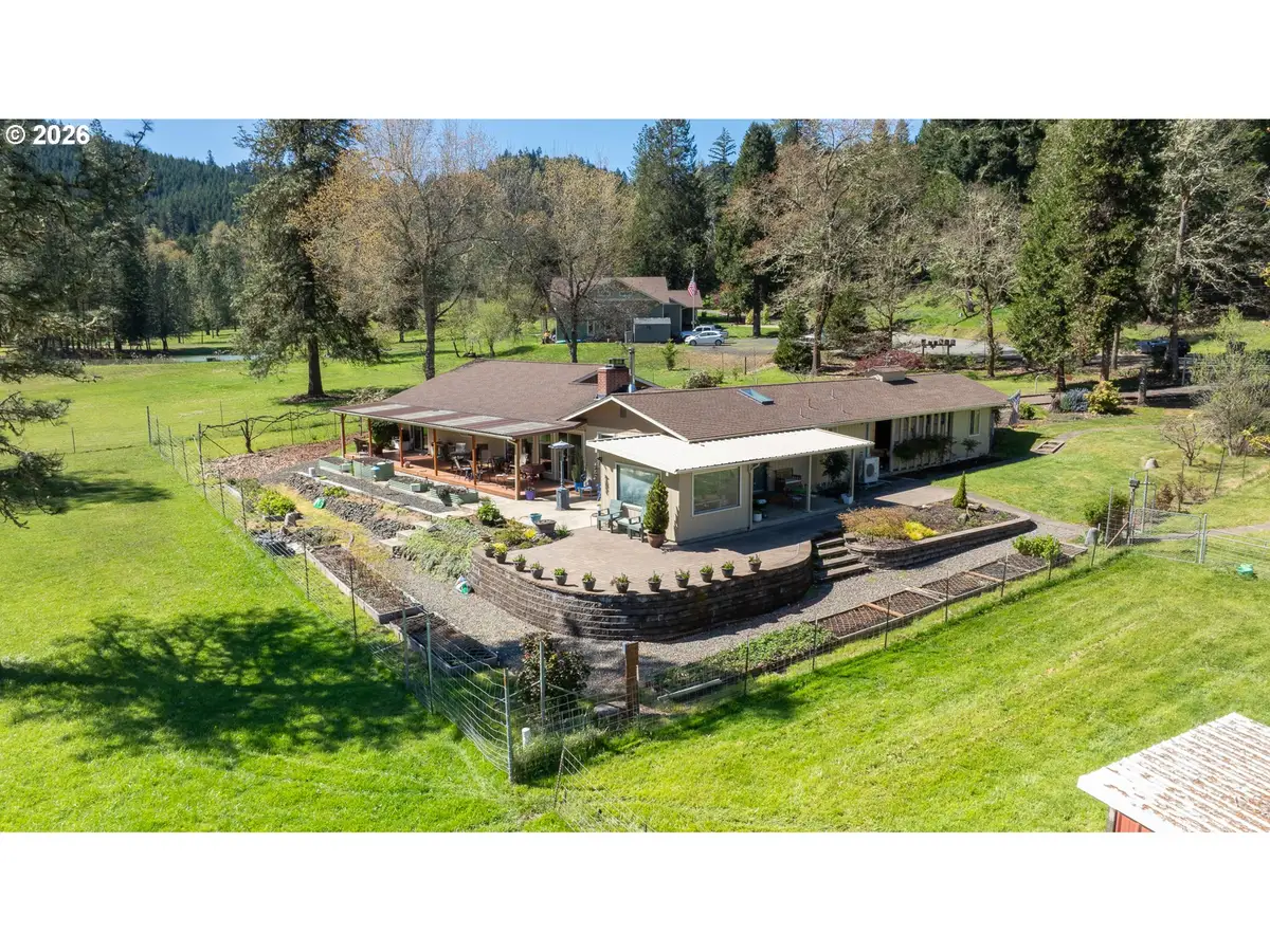 1868 Larson Rd, Roseburg, OR 97471 - #1