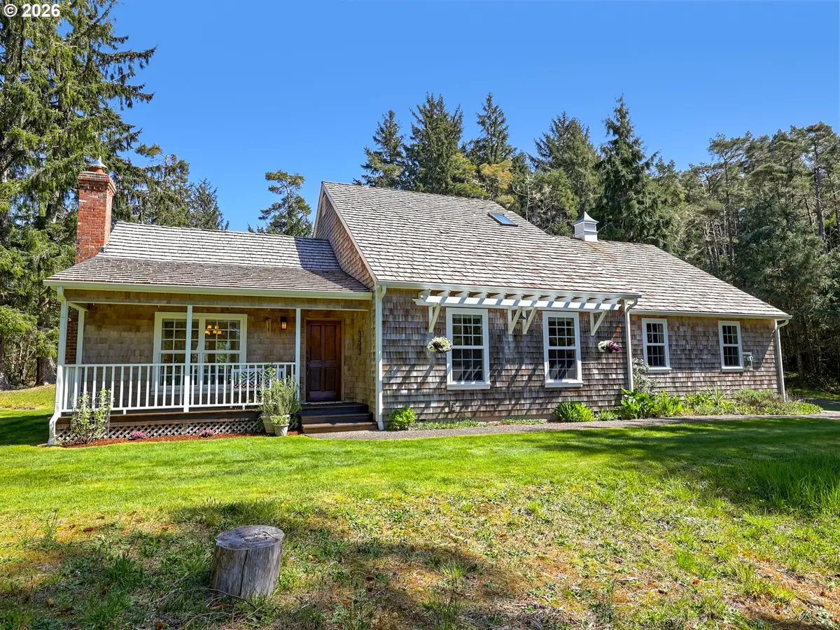 1530 SW Pine Dr, Warrenton, OR 97146 - #1