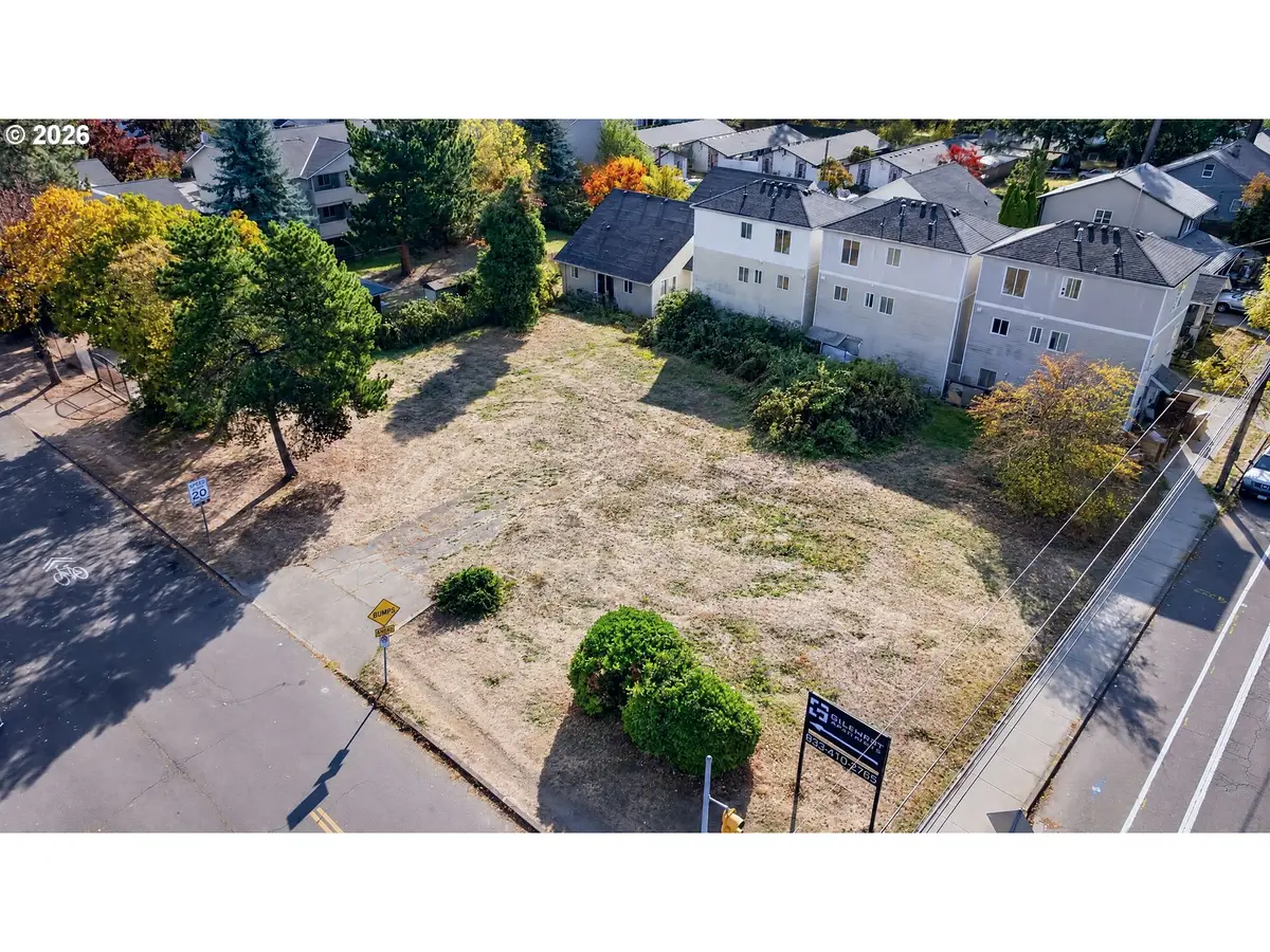 3810 SE 122nd Ave, Portland, OR 97236 - #1