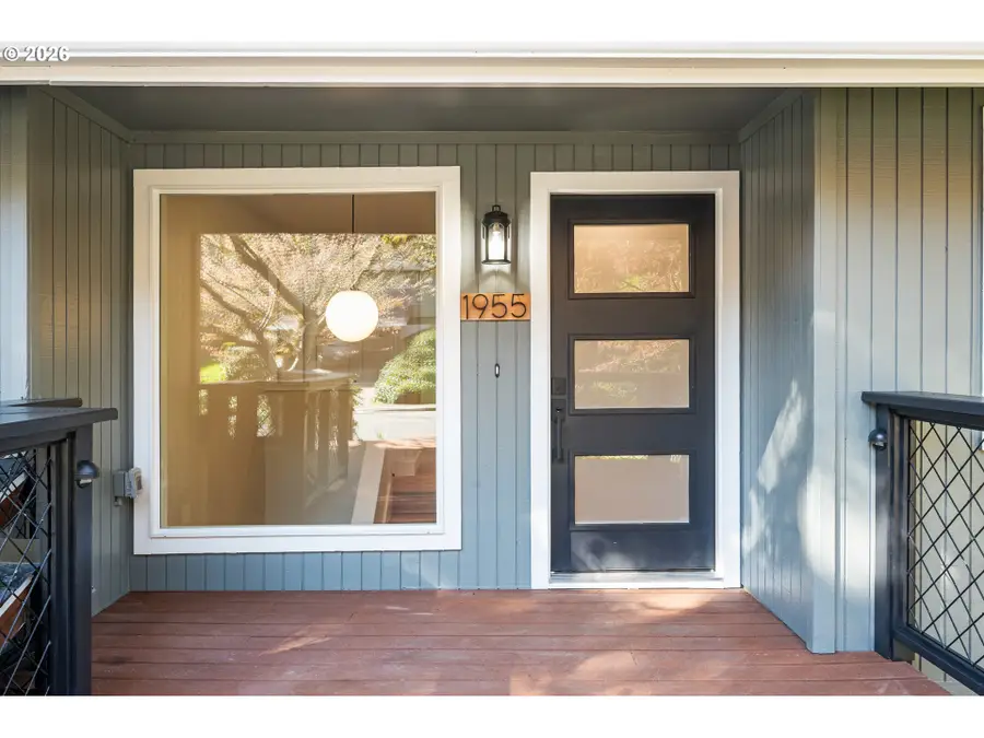 1955 W 28th Ave, Eugene, OR 97405 - #2