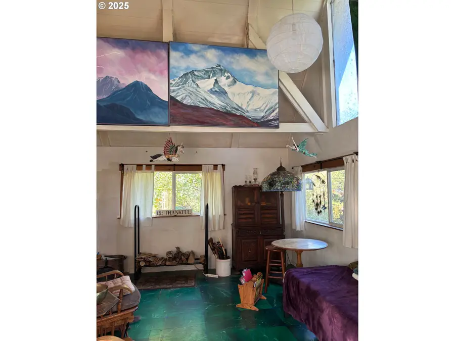 95021 Bethany Ln, Marcola, OR 97454 - Image #2