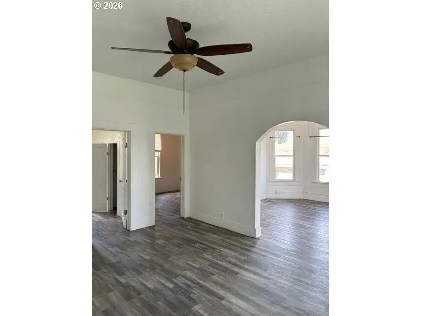 1914 SE Court Ave, Pendleton, OR 97801 - #3