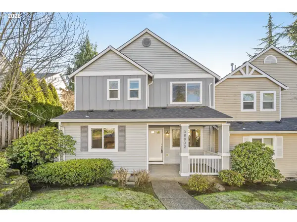 38802 Cascadia Village Dr, Sandy, OR 97055