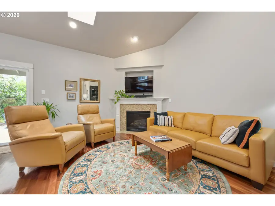 1333 Bond Ln, Eugene, OR 97401 - #3
