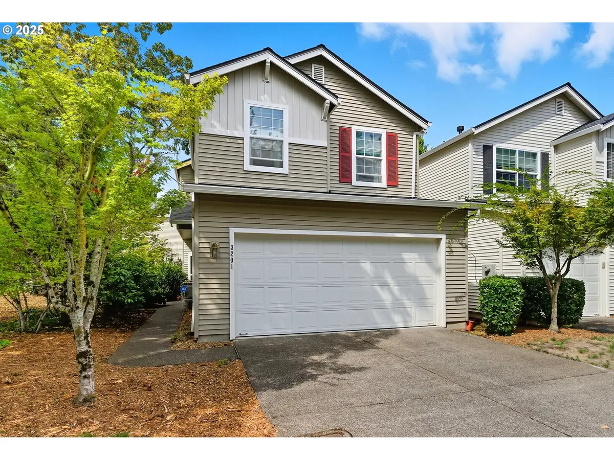 3201 SE Robin Cir, Hillsboro, OR 97123 - Image #1