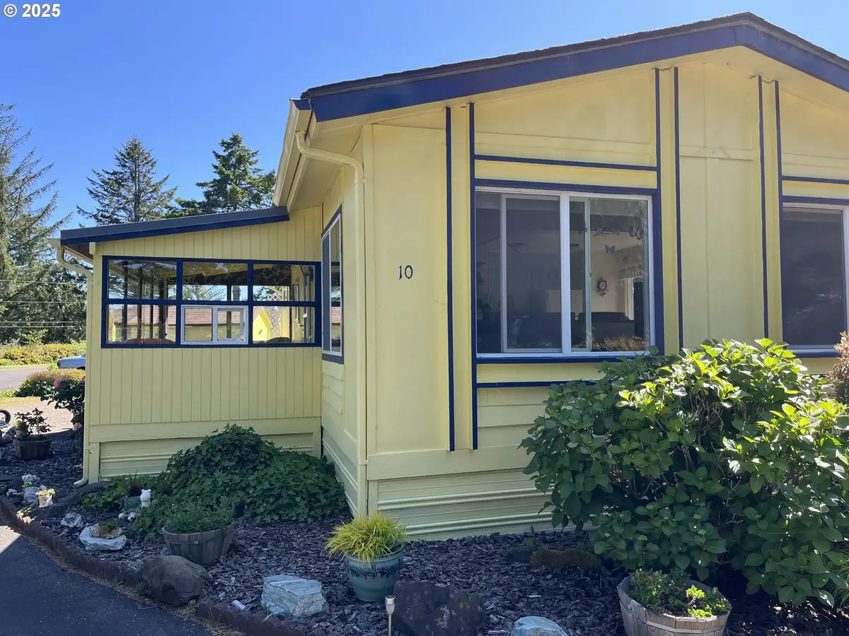 83763 Highway 101 #10, Florence, OR 97439 - Image #1