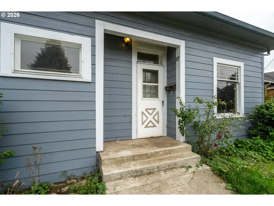 2315 8th St, Tillamook, OR 97141 - #3