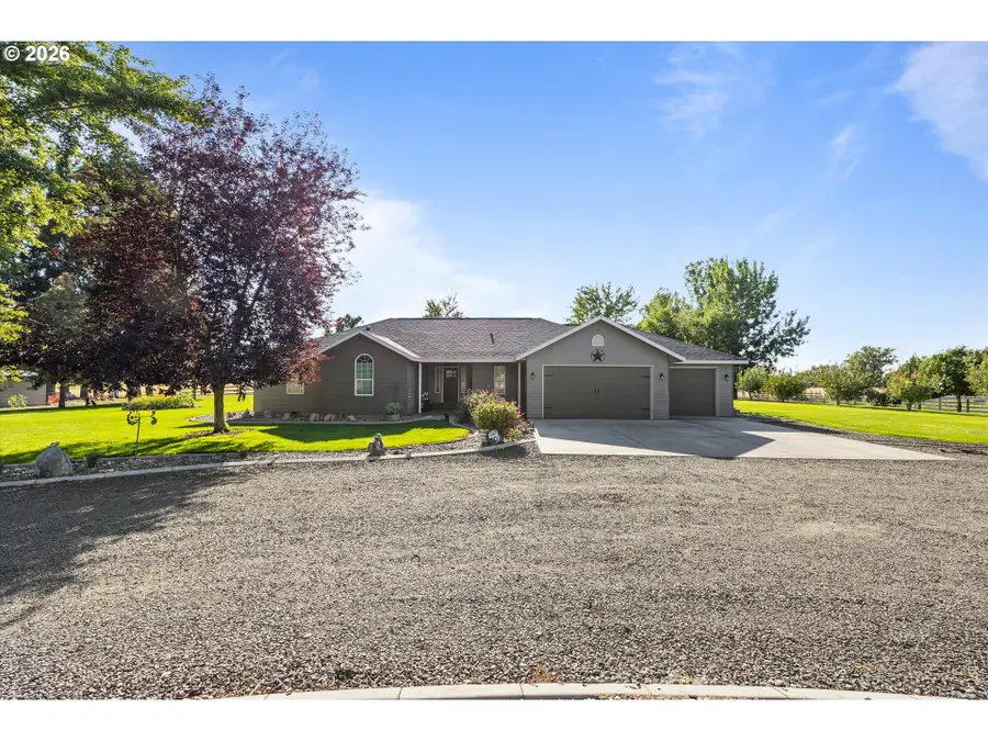 80422 Craig Rd, Hermiston, OR 97838 - #2