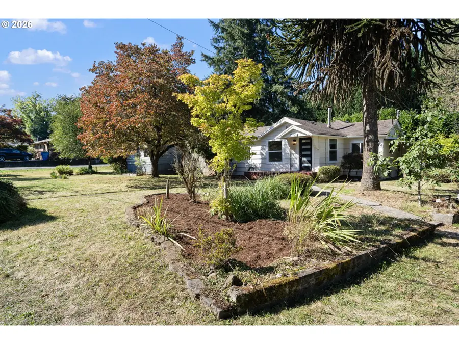 1065 9th St, Washougal, WA 98671 - #3