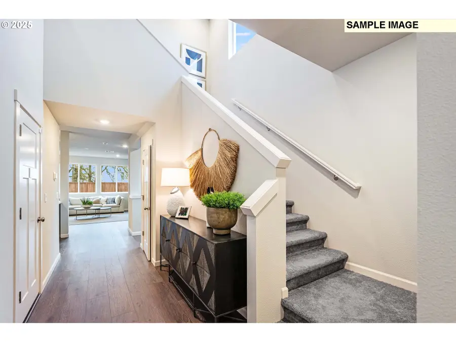 8841 SW Chokecherry Ln, Tualatin, OR 97062 - Image #2