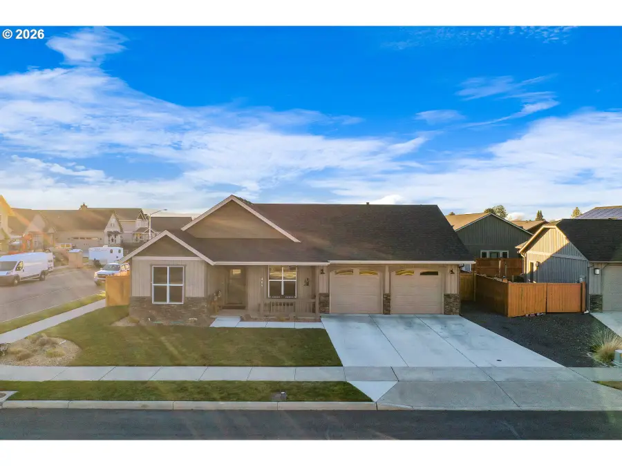 465 SE Sumner Dr, Prineville, OR 97754 - Image #2