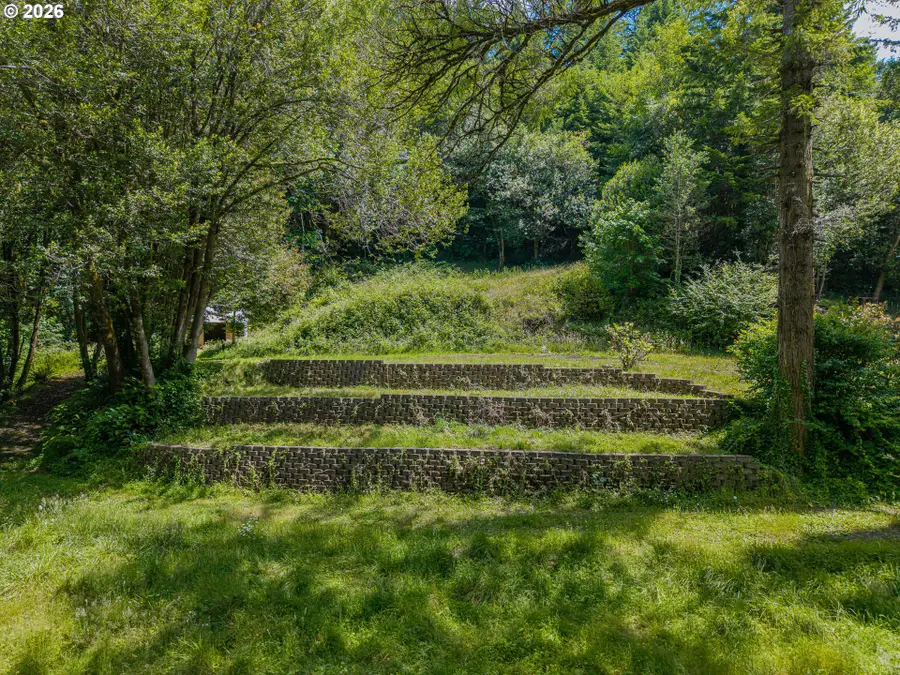 96710 Kentuck Way Ln, Eastside, OR 97459 - #2