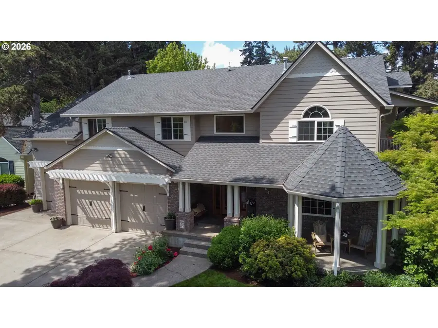 565 Shelokum Dr, Silverton, OR 97381 - #3