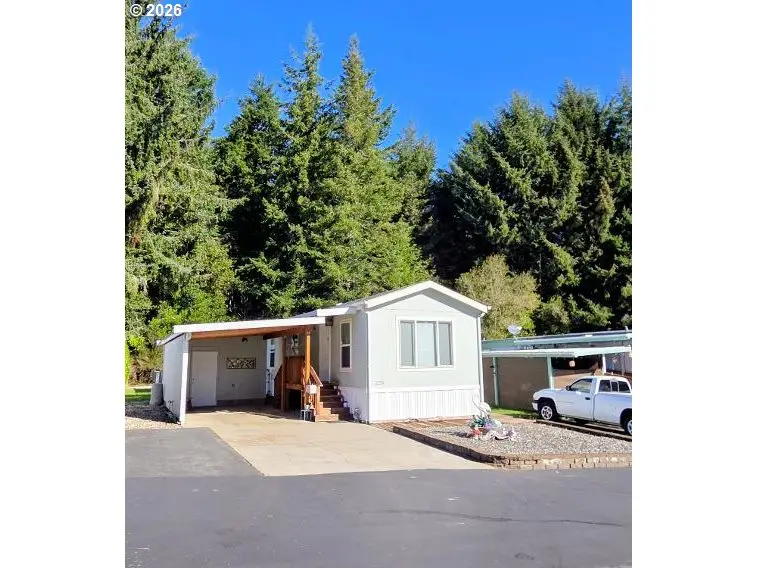 3250 Sandpiper Dr, Coos Bay, OR 97420 - #1