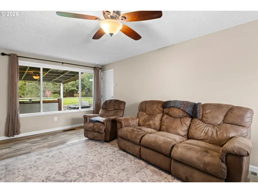 4879 N 13th Ave, Keizer, OR 97303 - Image #3