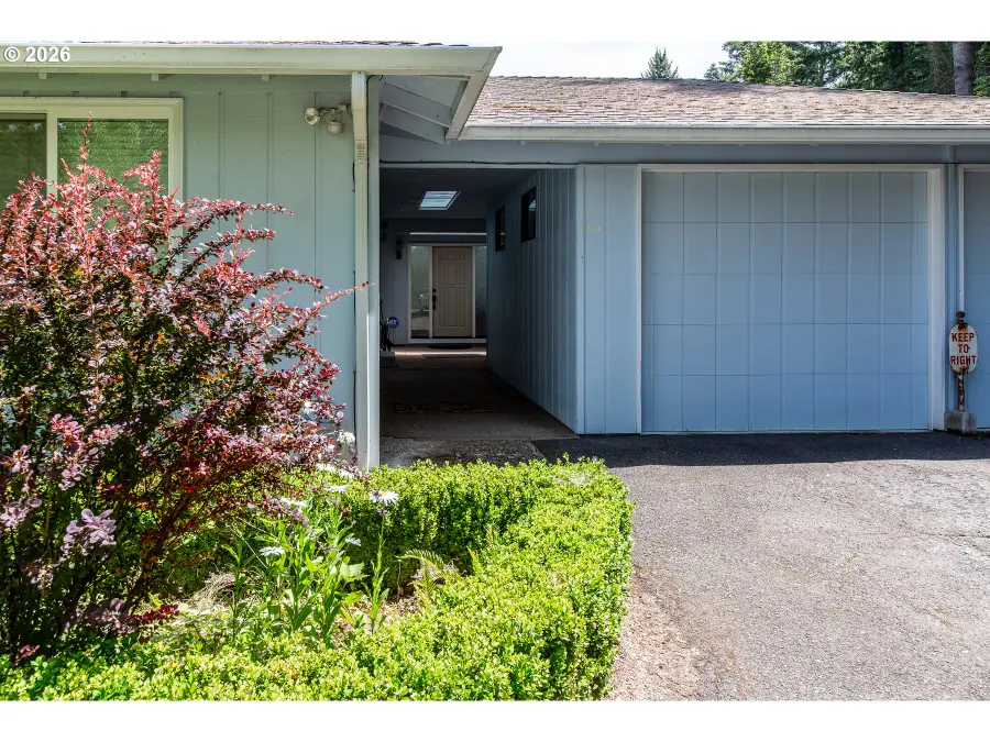 231 Talemena Dr, Cottage Grove, OR 97424 - #2