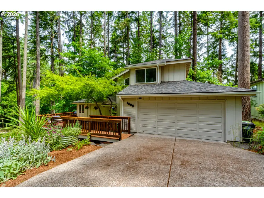 1695 Cameo Dr, Eugene, OR 97405 - #2
