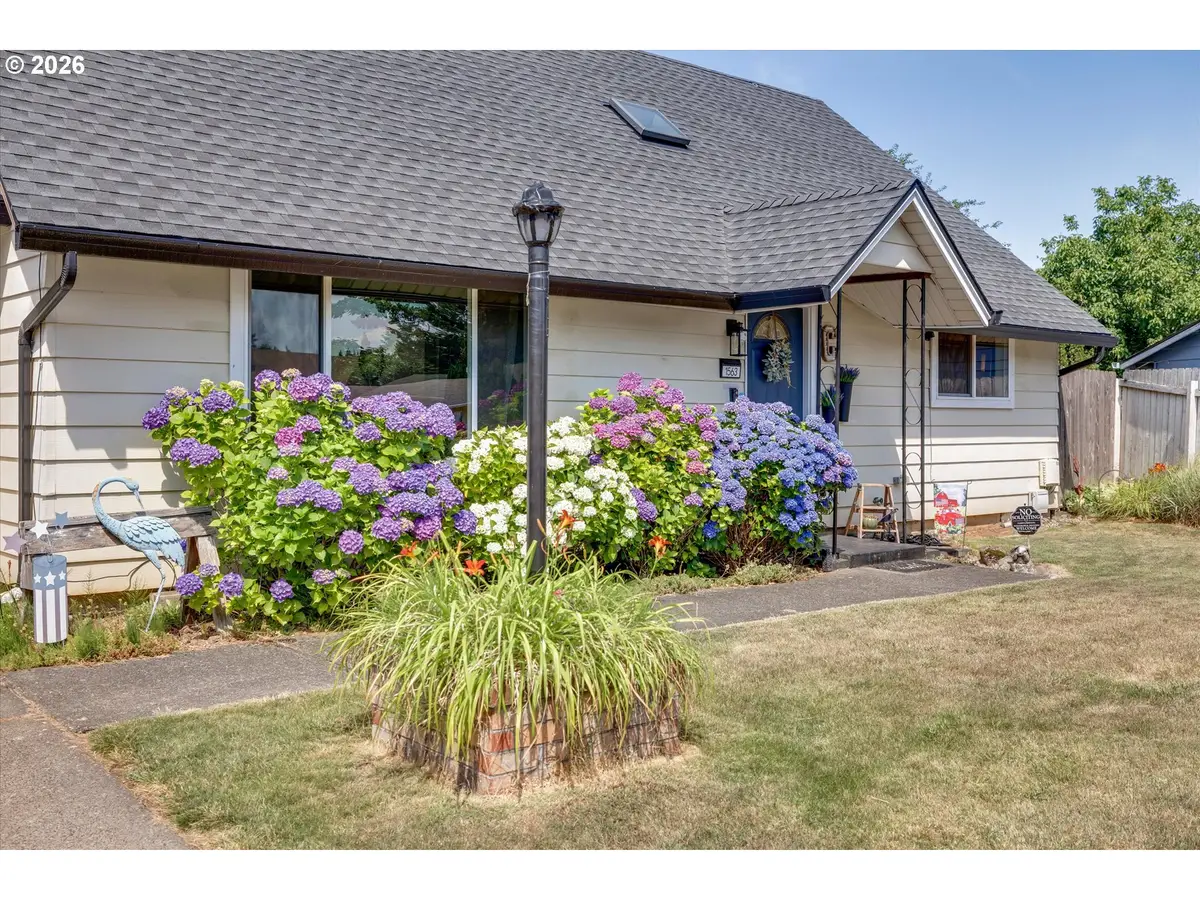 1563 NE Village Squire Ct, Gresham, OR 97030 - #1