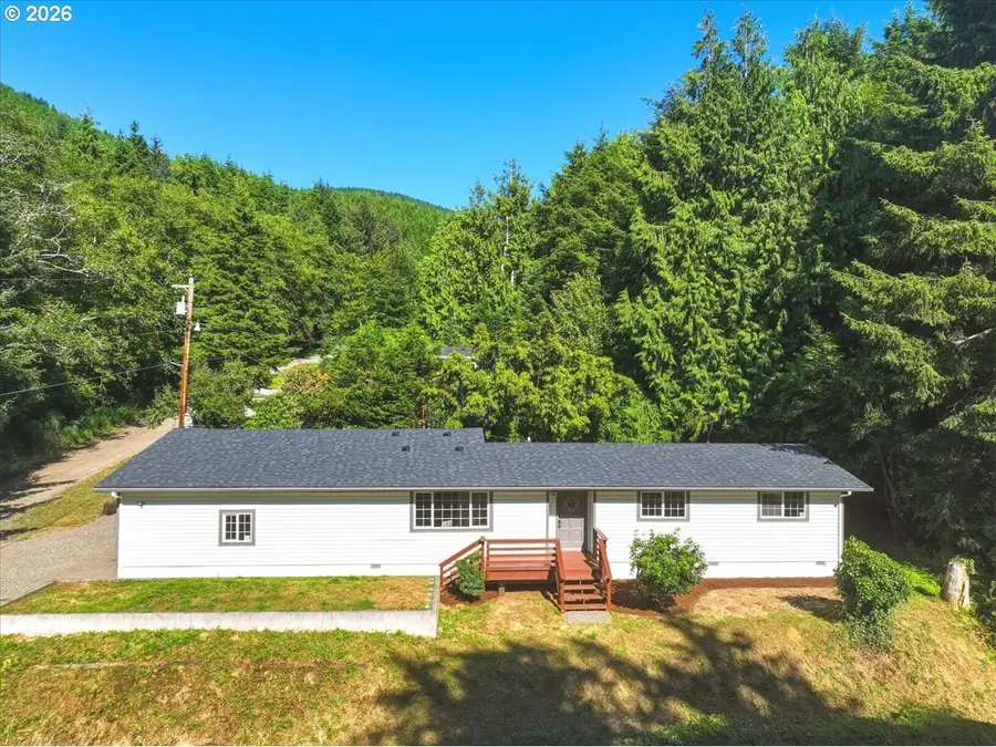9525 NE 17th Ave, Rockaway Beach, OR 97136 - #3