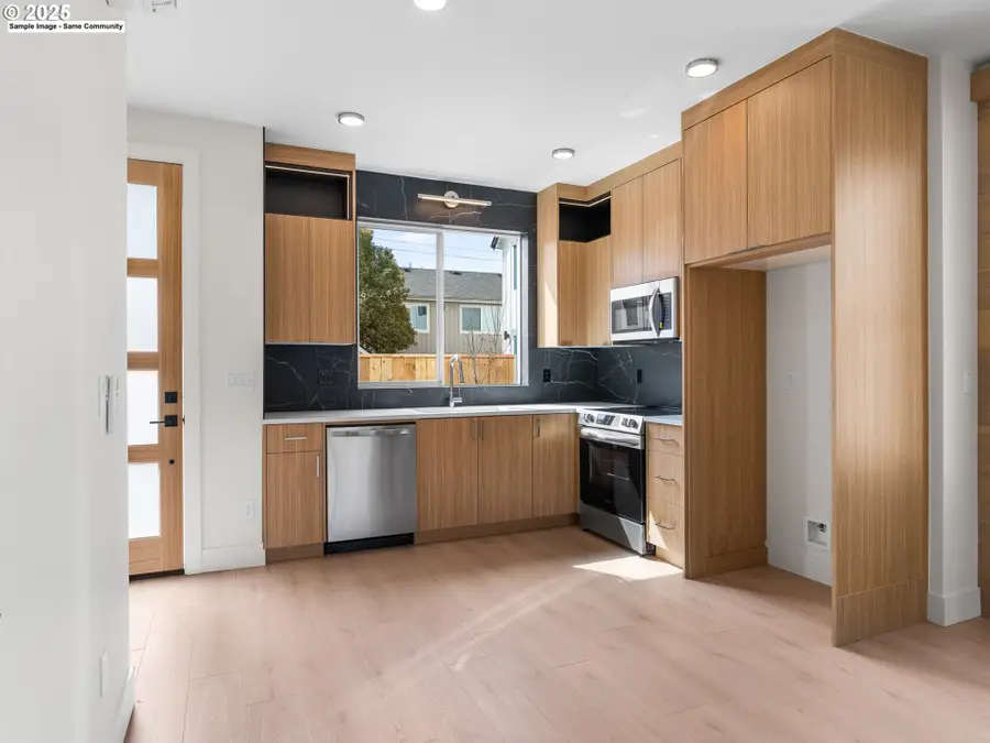 5181 SE 28th Ave #7, Portland, OR 97202 - Image #2