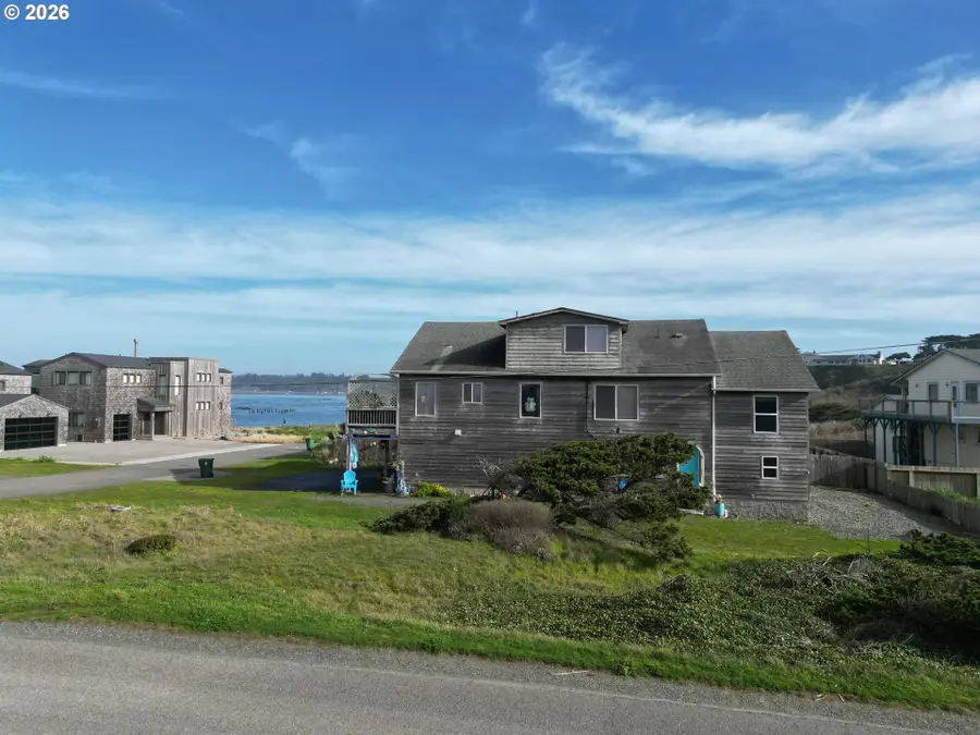 Secorner Lincoln 3rd Sw, Bandon, OR 97411 - #2