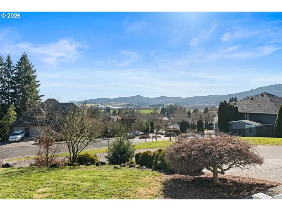 387 Jessica Dr, Forest Grove, OR 97116 - #2