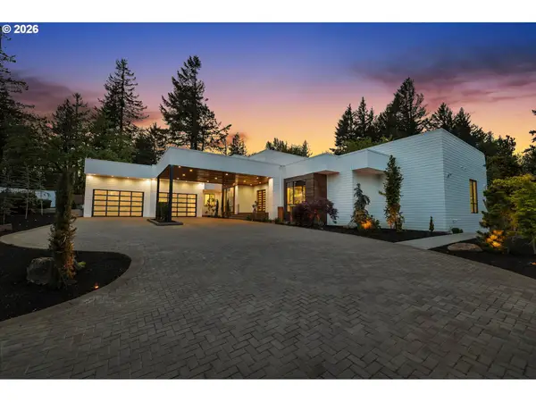 11555 SE Hilltop Ct, HappyValley, OR 97086