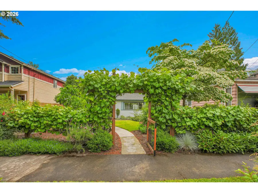7934 N Hurst Ave, Portland, OR 97203 - #3