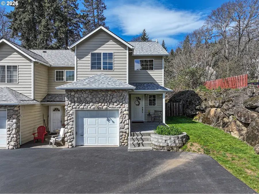 182 SW Riverwatch Dr, White Salmon, WA 98672 - #3