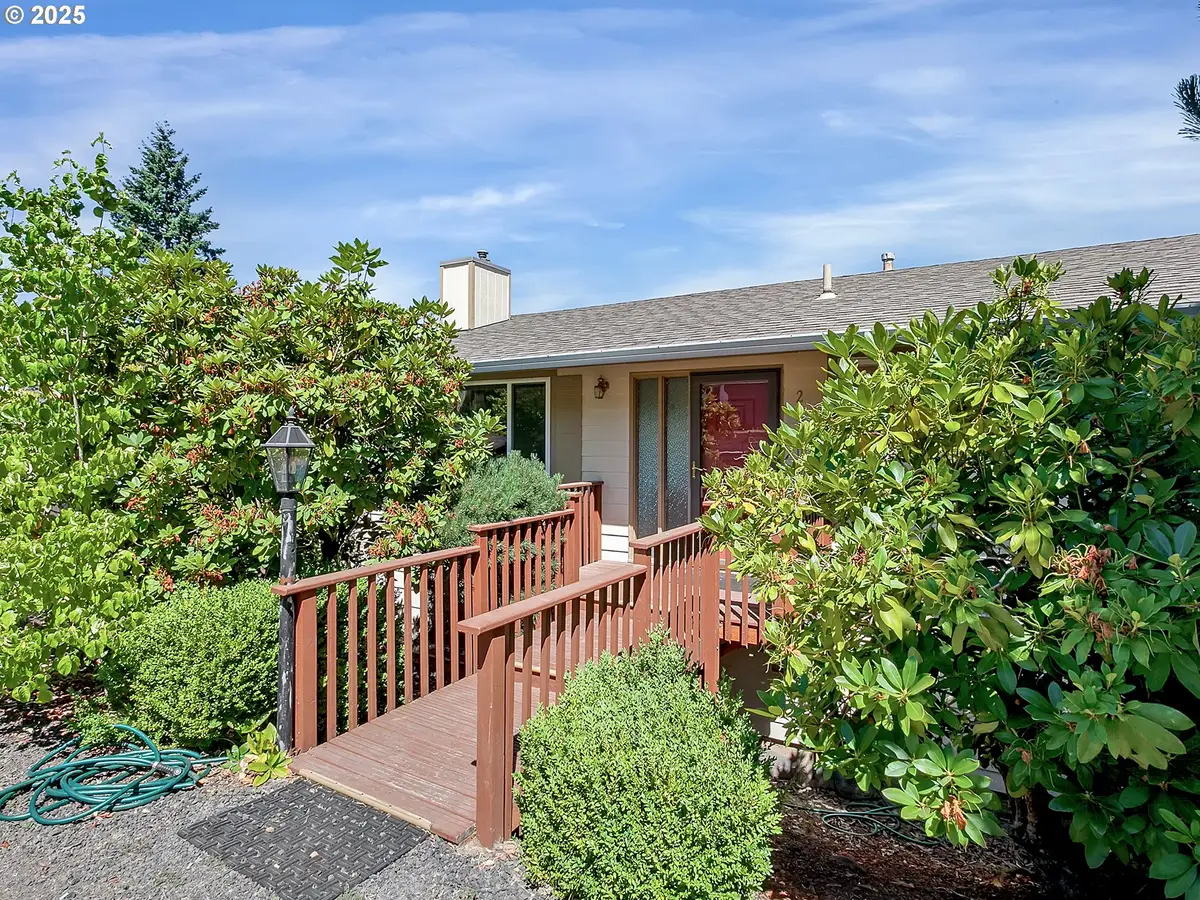 22805 SW Highland Dr, Sherwood, OR 97140 - Image #1