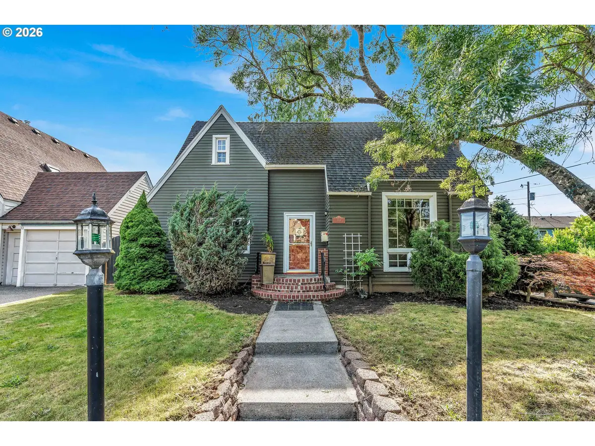 532 SE Peacock Ln, Portland, OR 97214 - #1