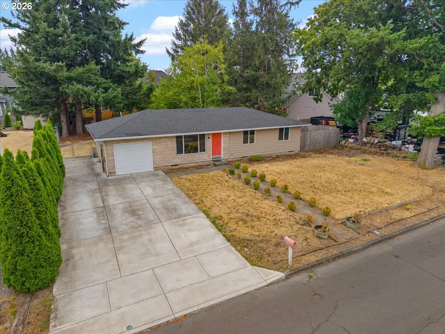802 SW 15th St, Troutdale, OR 97060 - #2
