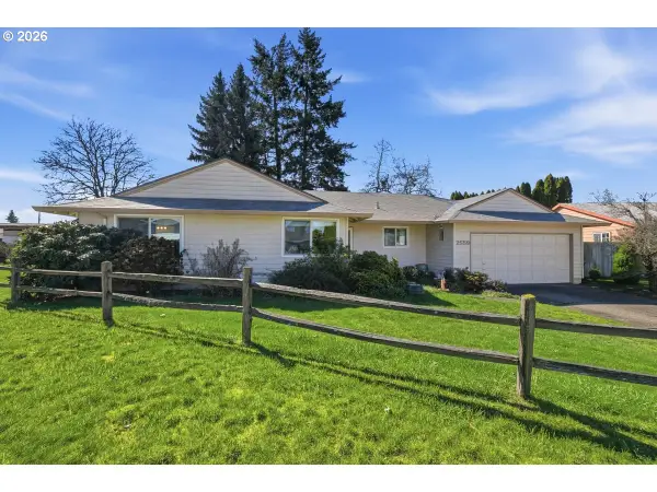 2559 S Dogwood Ter, Cornelius, OR 97113