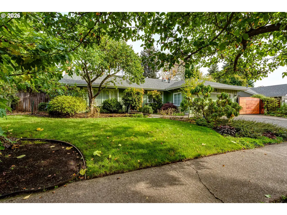 555 Stonegate St, Eugene, OR 97401 - Image #1