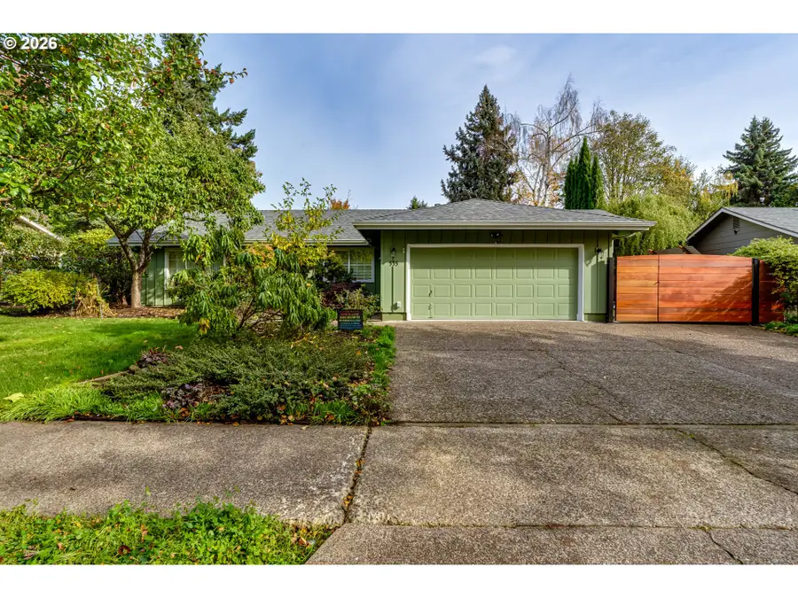 555 Stonegate St, Eugene, OR 97401 - Image #2