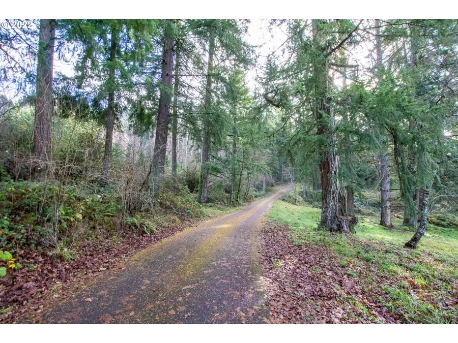 16266 S Forsythe Rd, Oregon City, OR 97045 - #2