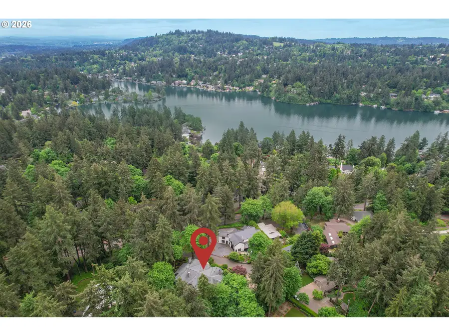 1561 Chandler Rd, Lake Oswego, OR 97034 - #2