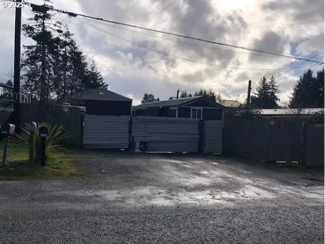 90842 Hollywood Ln, Barview, OR 97420 - Image #1