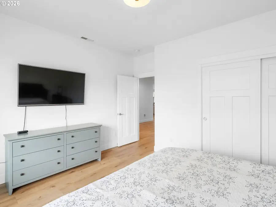 16322 Kitty Hawk Ave, Oregon City, OR 97045 - #3