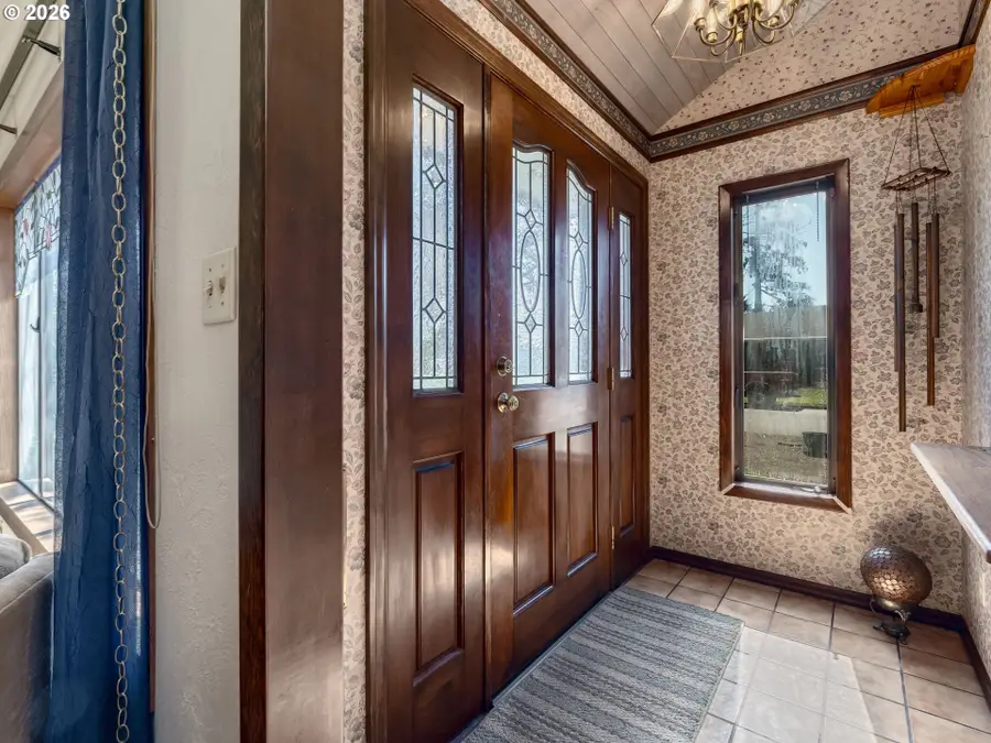 1935 NE Orchard Ave, McMinnville, OR 97128 - #3