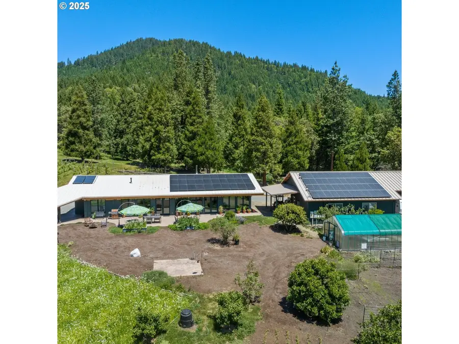 1104 Upper Cow Creek Rd, Azalea, OR 97410 - Image #2